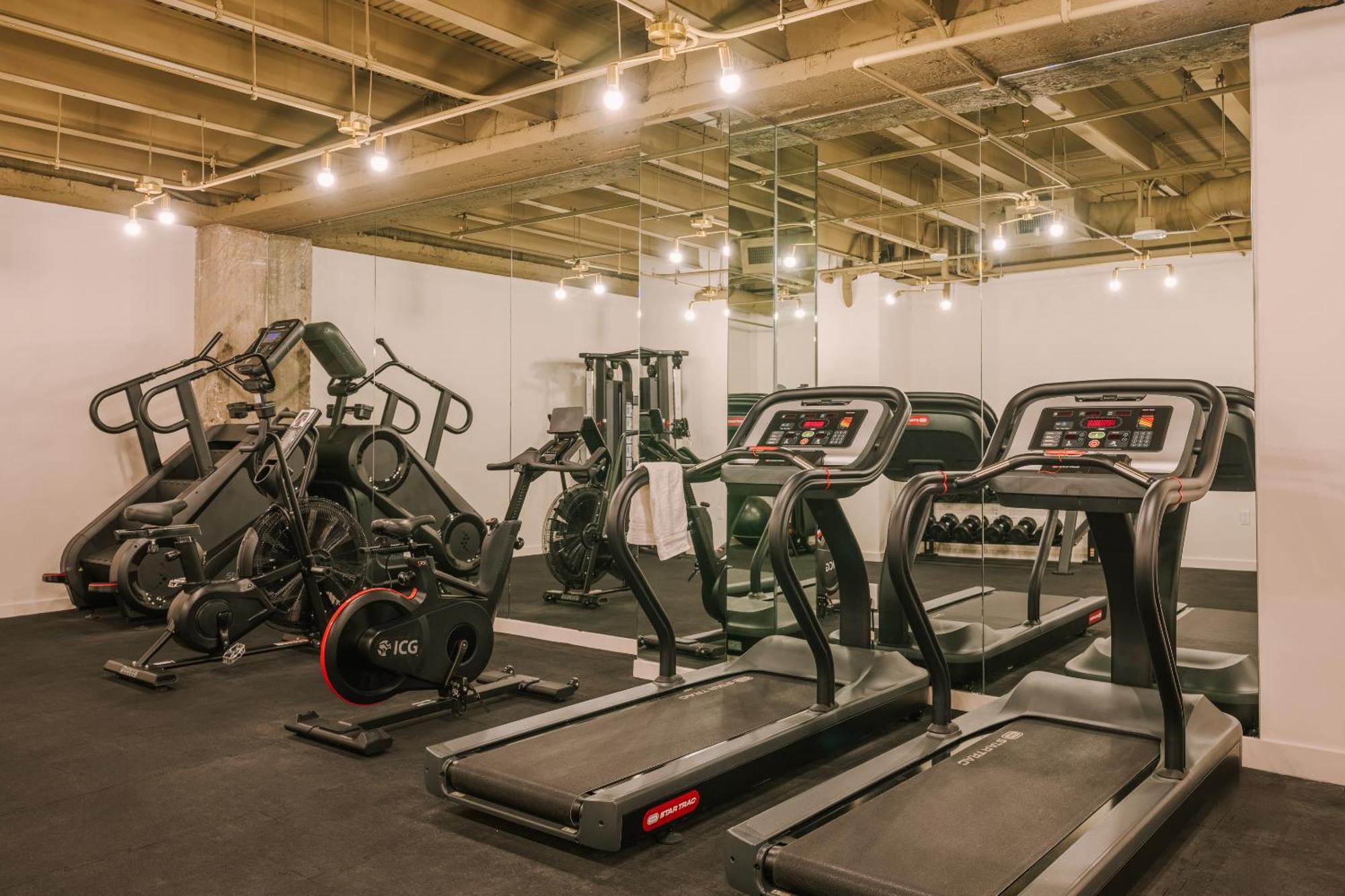 Sonder By Marriott Bonvoy The Winfield Apartments Downtown La Aparthotel 4*
