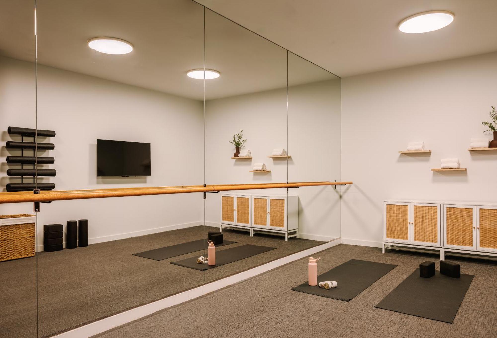 Sonder By Marriott Bonvoy The Winfield Apartments Downtown La