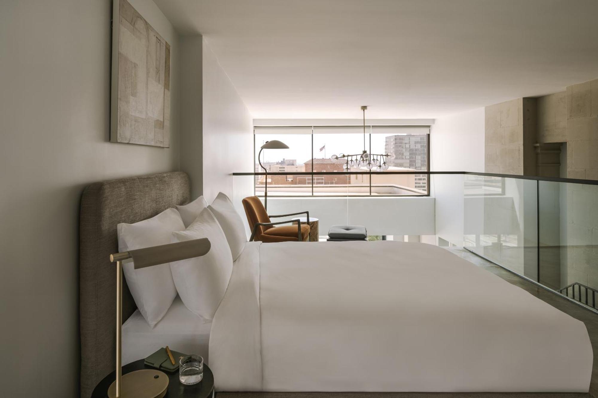 Sonder By Marriott Bonvoy The Winfield Apartments Downtown La Aparthotel 4*